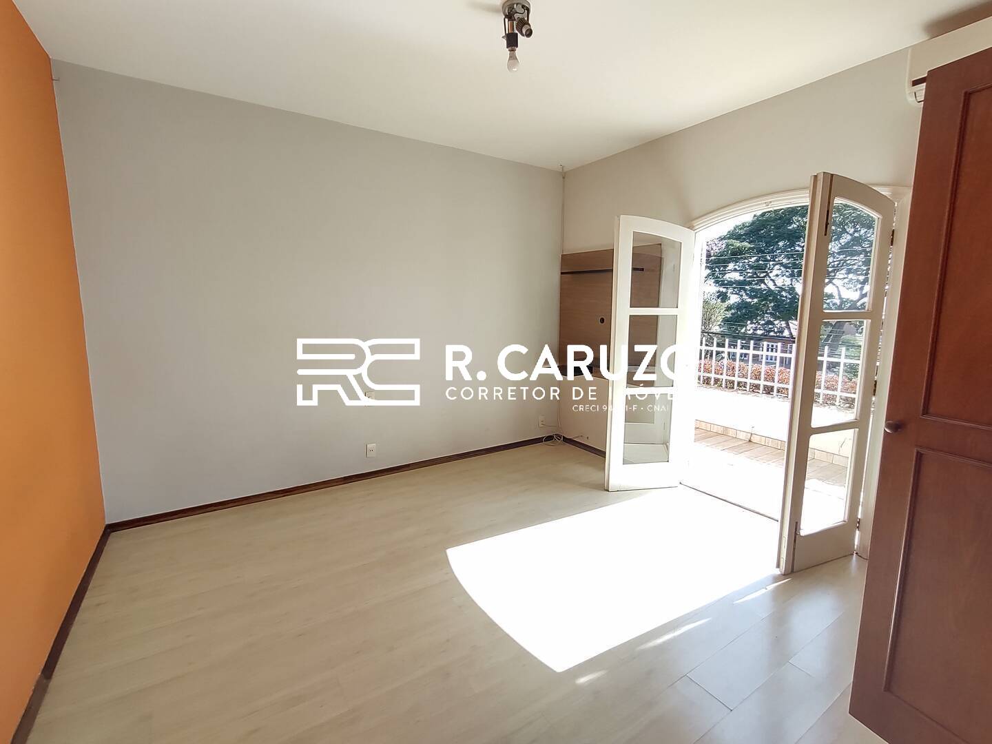 Casa à venda com 3 quartos, 324m² - Foto 18