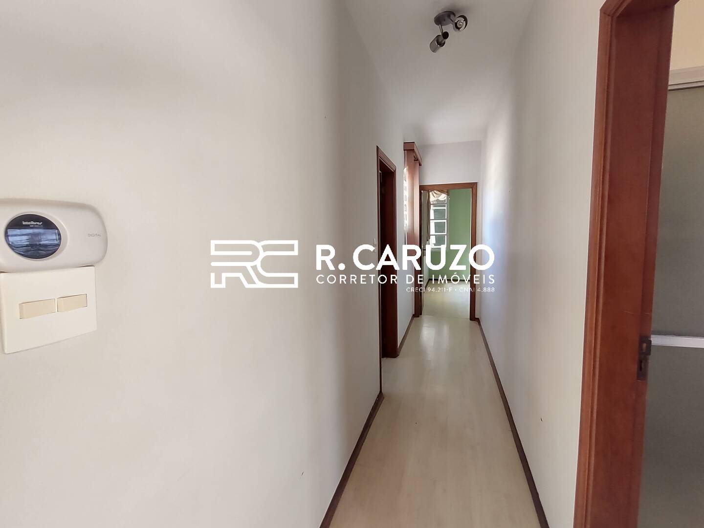 Casa à venda com 3 quartos, 324m² - Foto 17