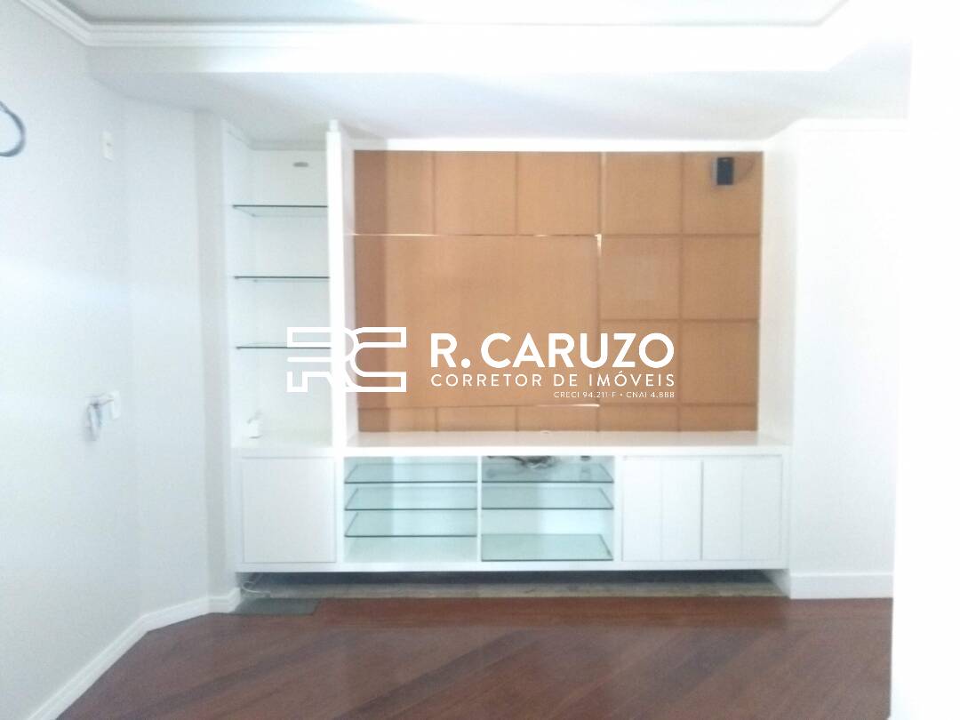 Apartamento à venda com 4 quartos, 189m² - Foto 13