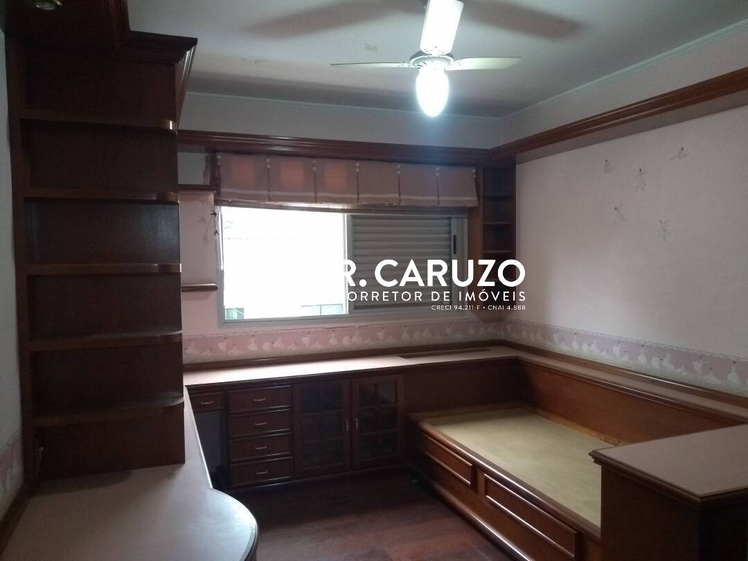 Apartamento à venda com 3 quartos, 231m² - Foto 9