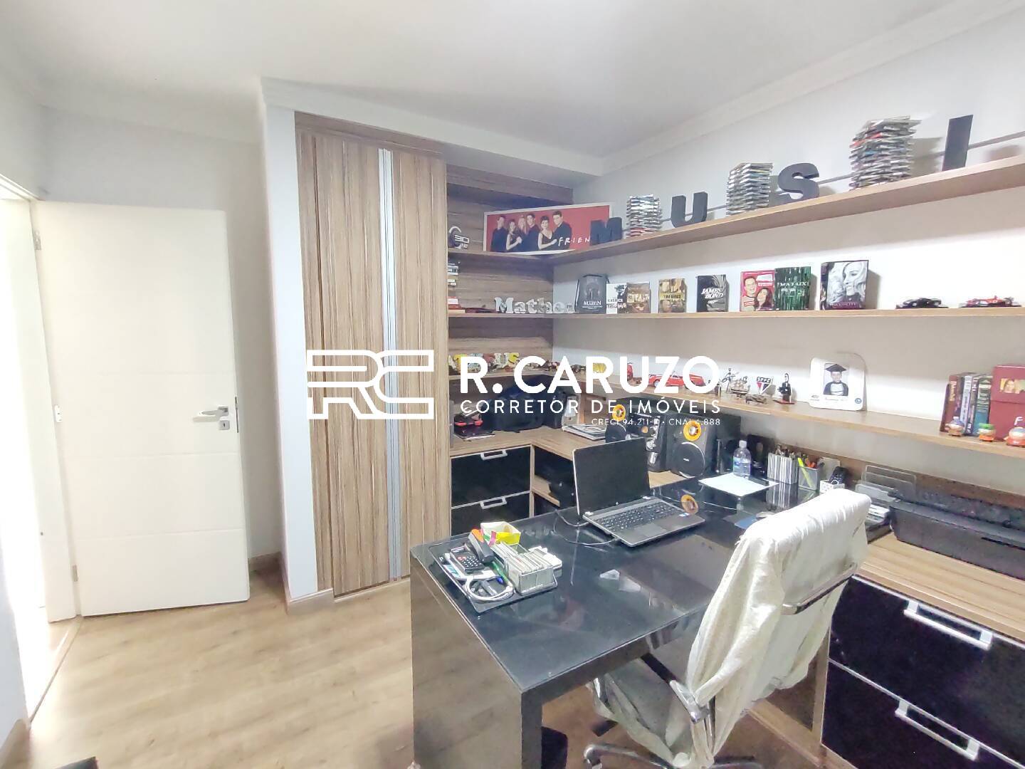 Apartamento à venda com 3 quartos, 155m² - Foto 17