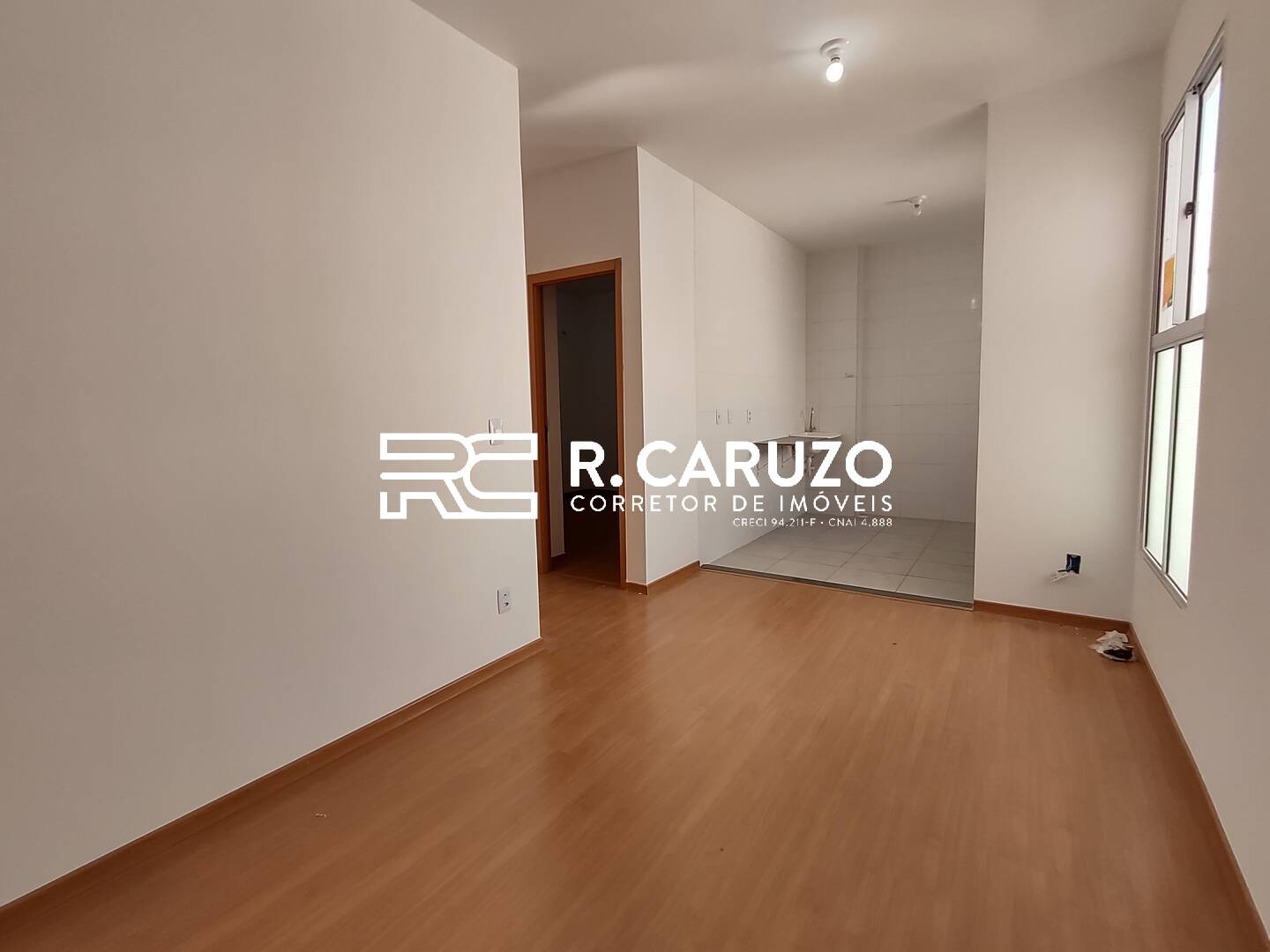 Apartamento à venda com 2 quartos, 43m² - Foto 4