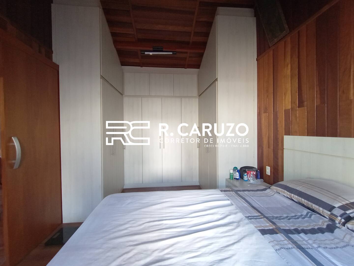 Casa de Condomínio à venda com 1 quarto, 159m² - Foto 9