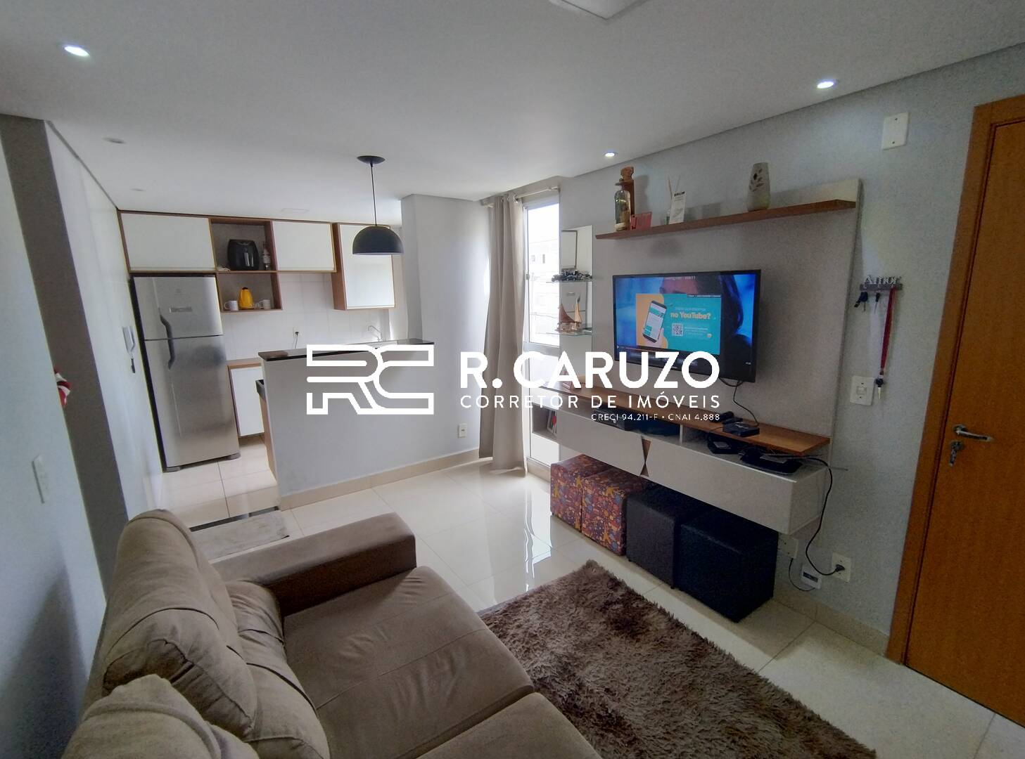 Apartamento à venda com 2 quartos, 45m² - Foto 2