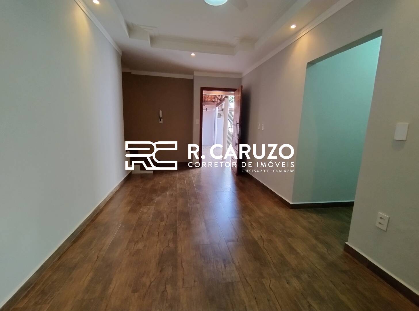 Casa à venda com 3 quartos, 173m² - Foto 2