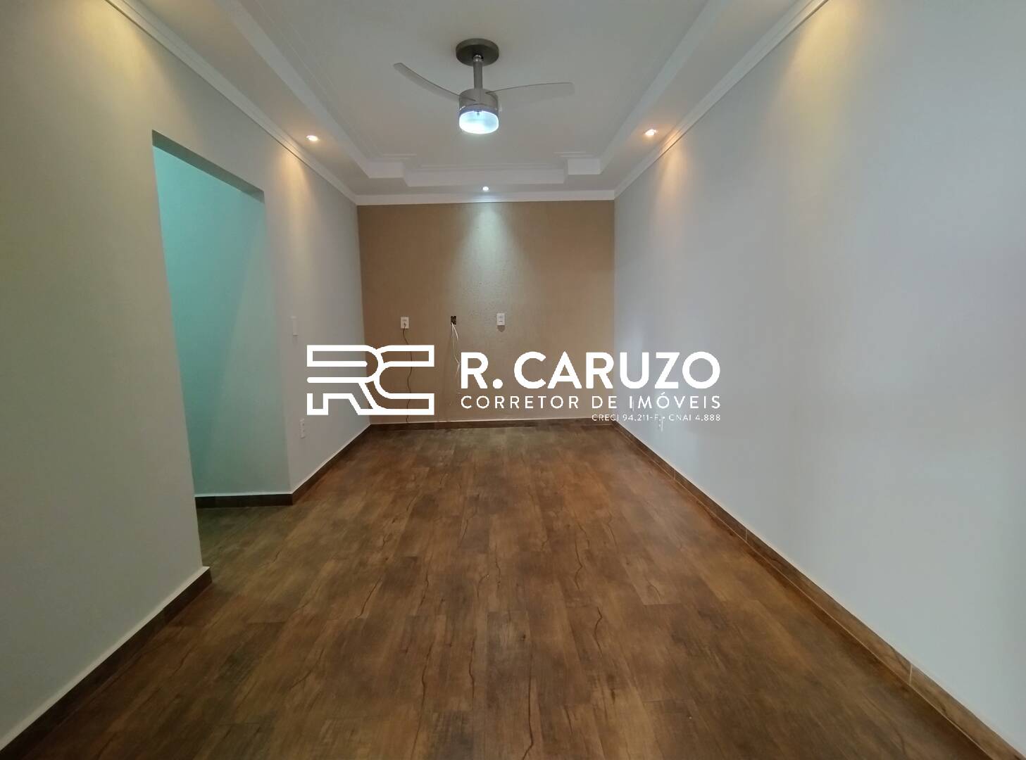 Casa à venda com 3 quartos, 173m² - Foto 1