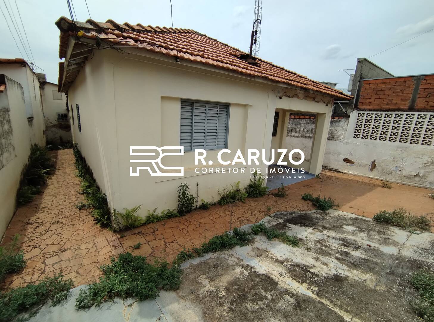 Casa à venda com 3 quartos, 129m² - Foto 2