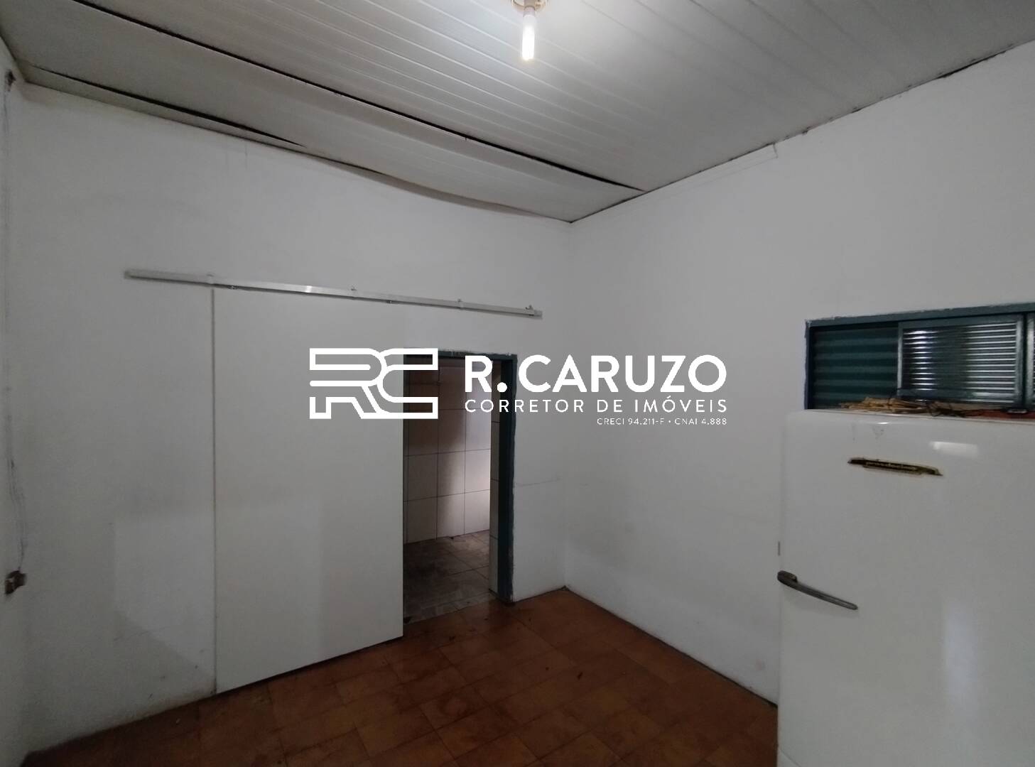 Casa à venda com 2 quartos, 189m² - Foto 3