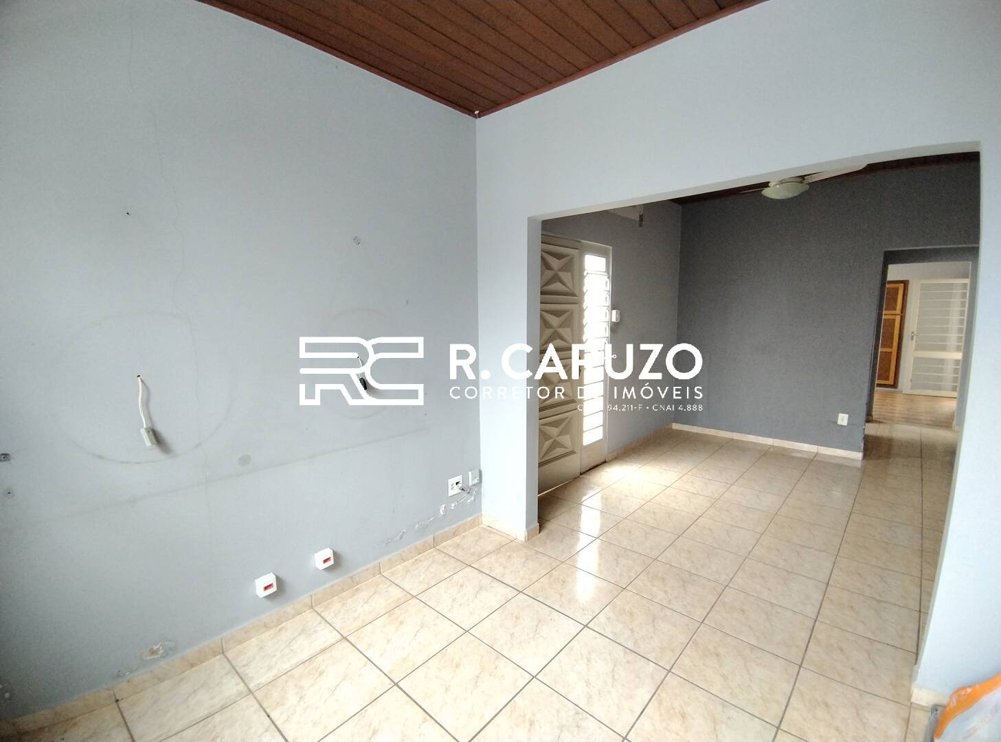 Casa à venda com 2 quartos, 83m² - Foto 2