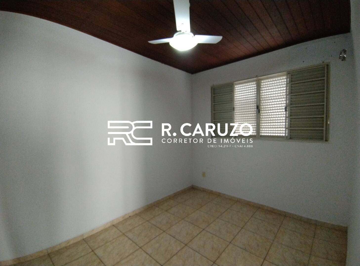 Casa à venda com 2 quartos, 83m² - Foto 4