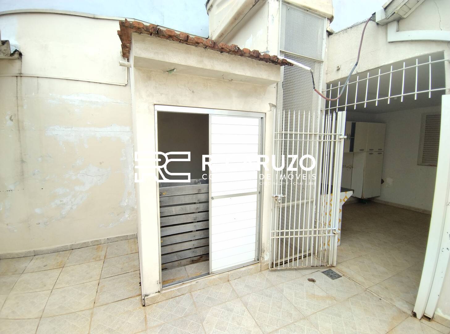 Casa à venda com 2 quartos, 83m² - Foto 14