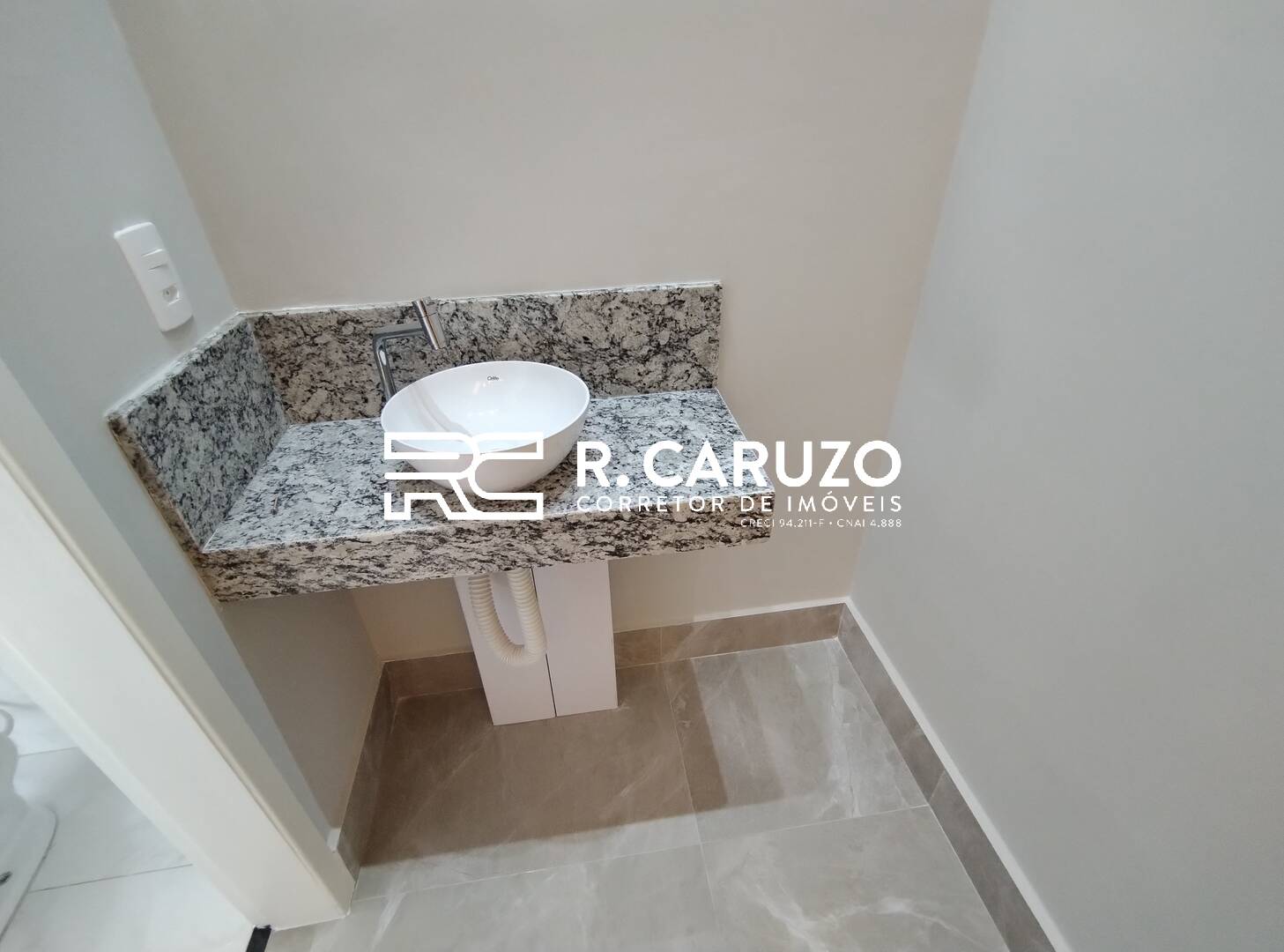 Apartamento à venda com 2 quartos, 67m² - Foto 12