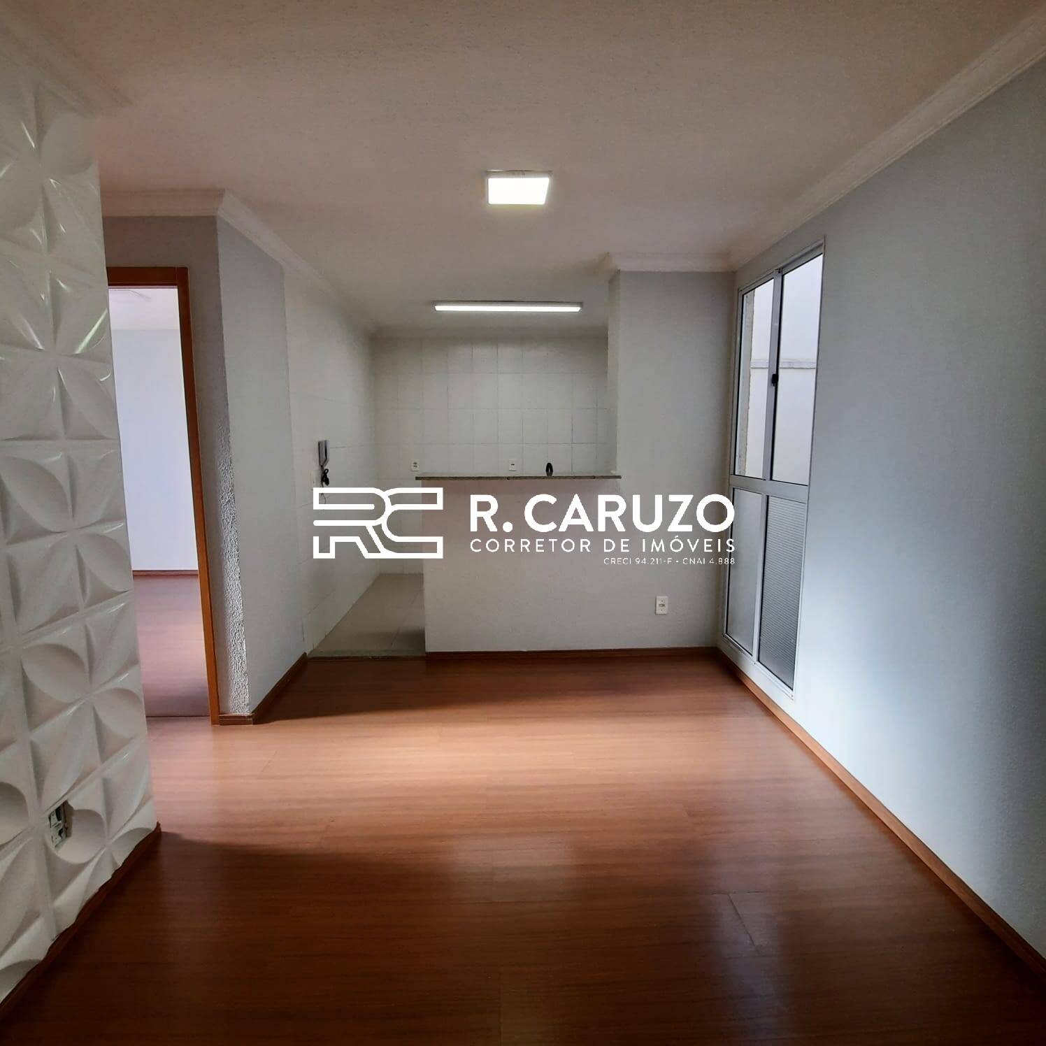 Apartamento à venda com 2 quartos, 45m² - Foto 2