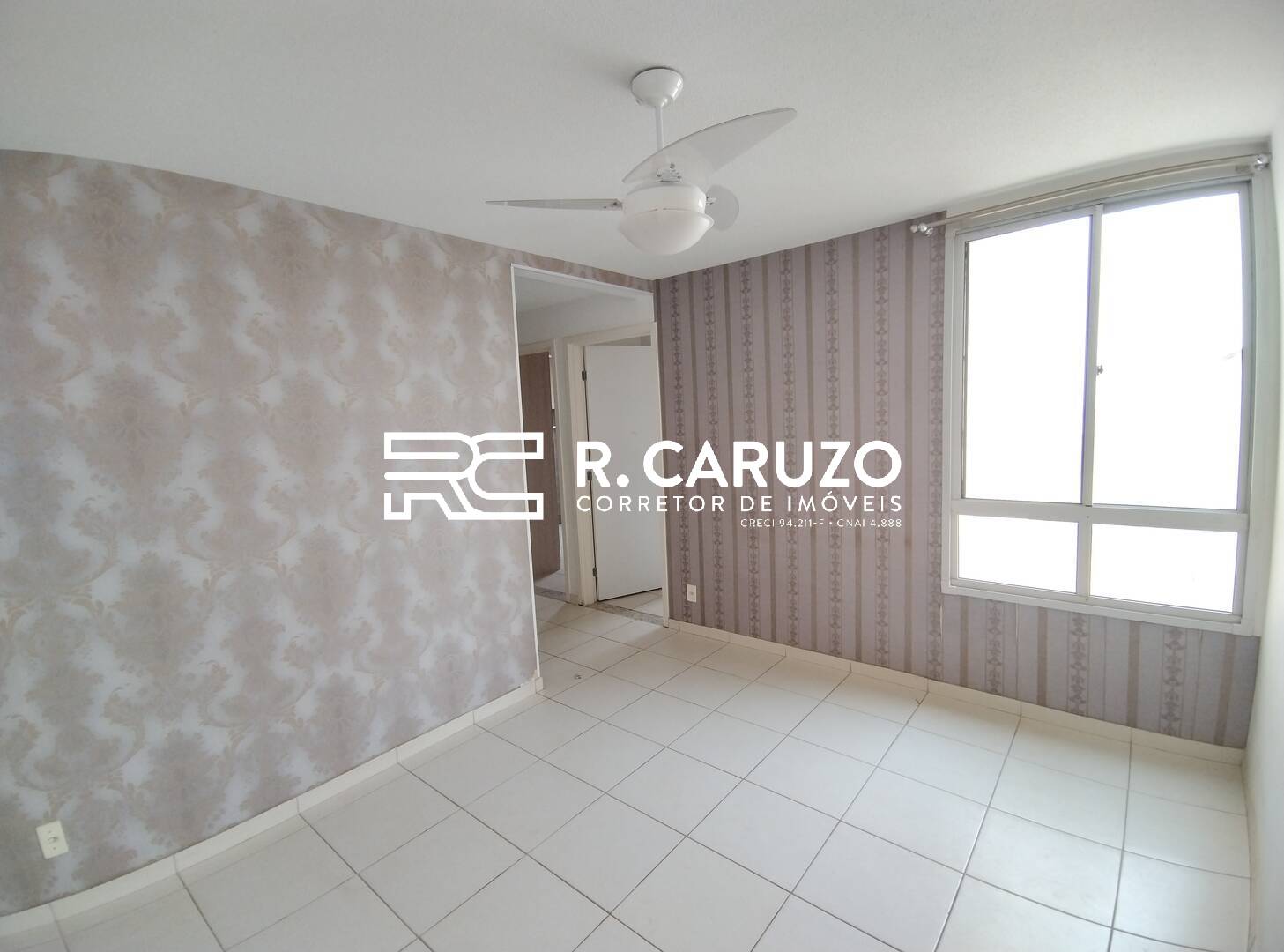 Apartamento à venda com 2 quartos, 45m² - Foto 1