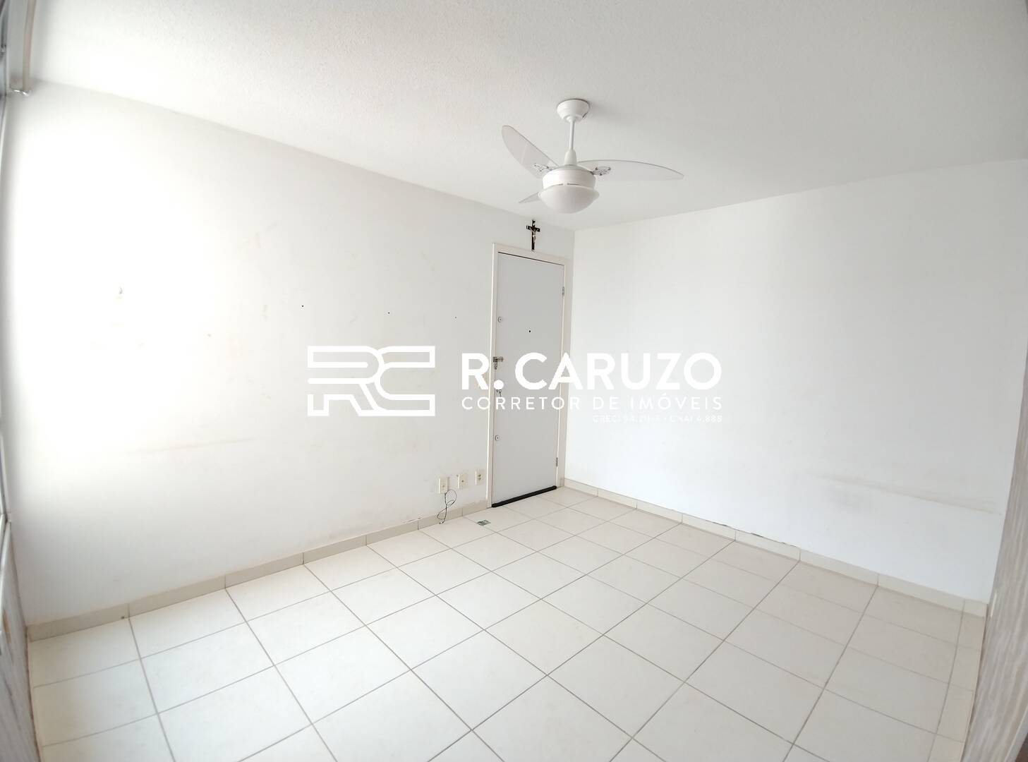 Apartamento à venda com 2 quartos, 45m² - Foto 3