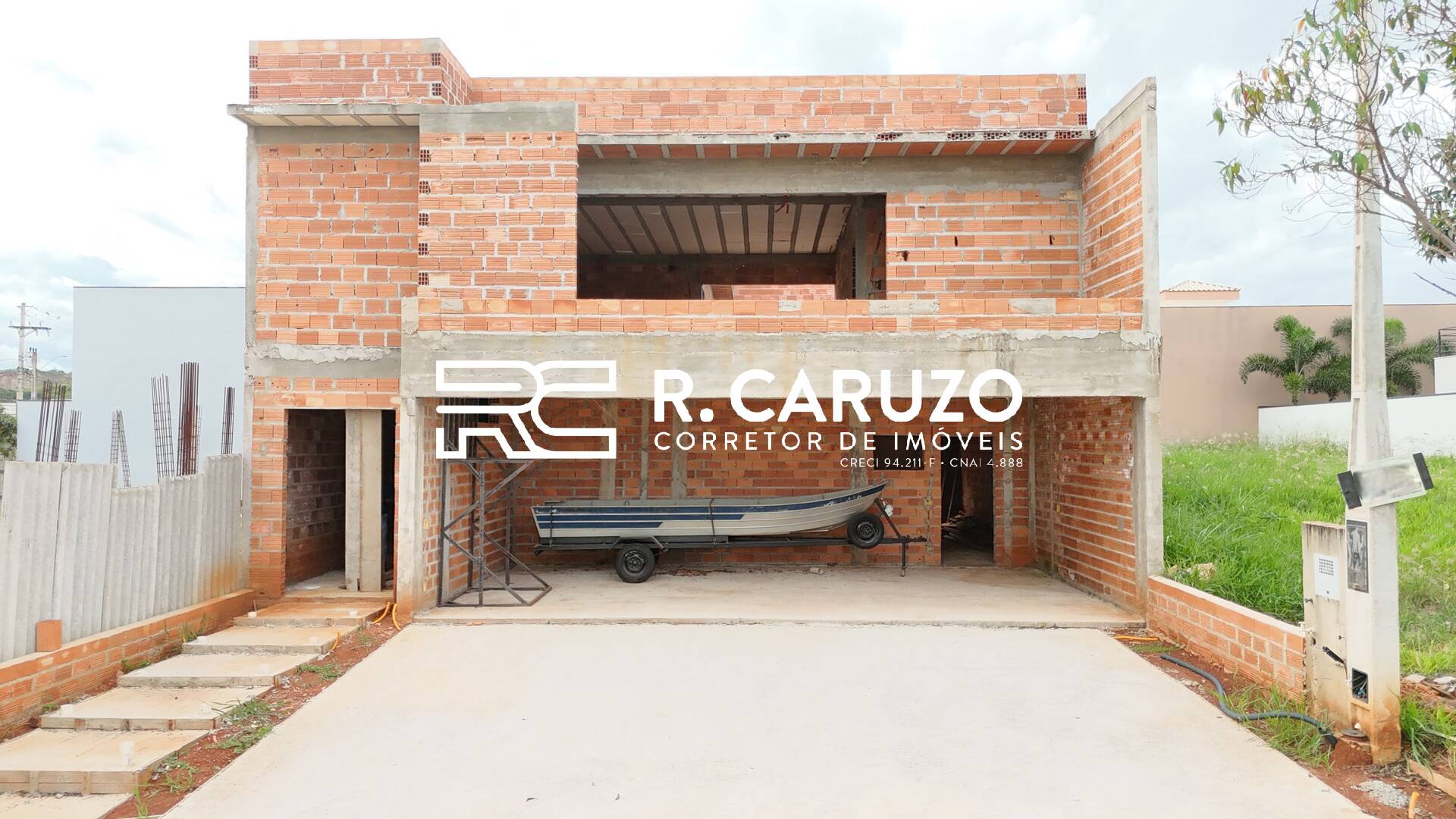 Casa de Condomínio à venda com 3 quartos, 418m² - Foto 2